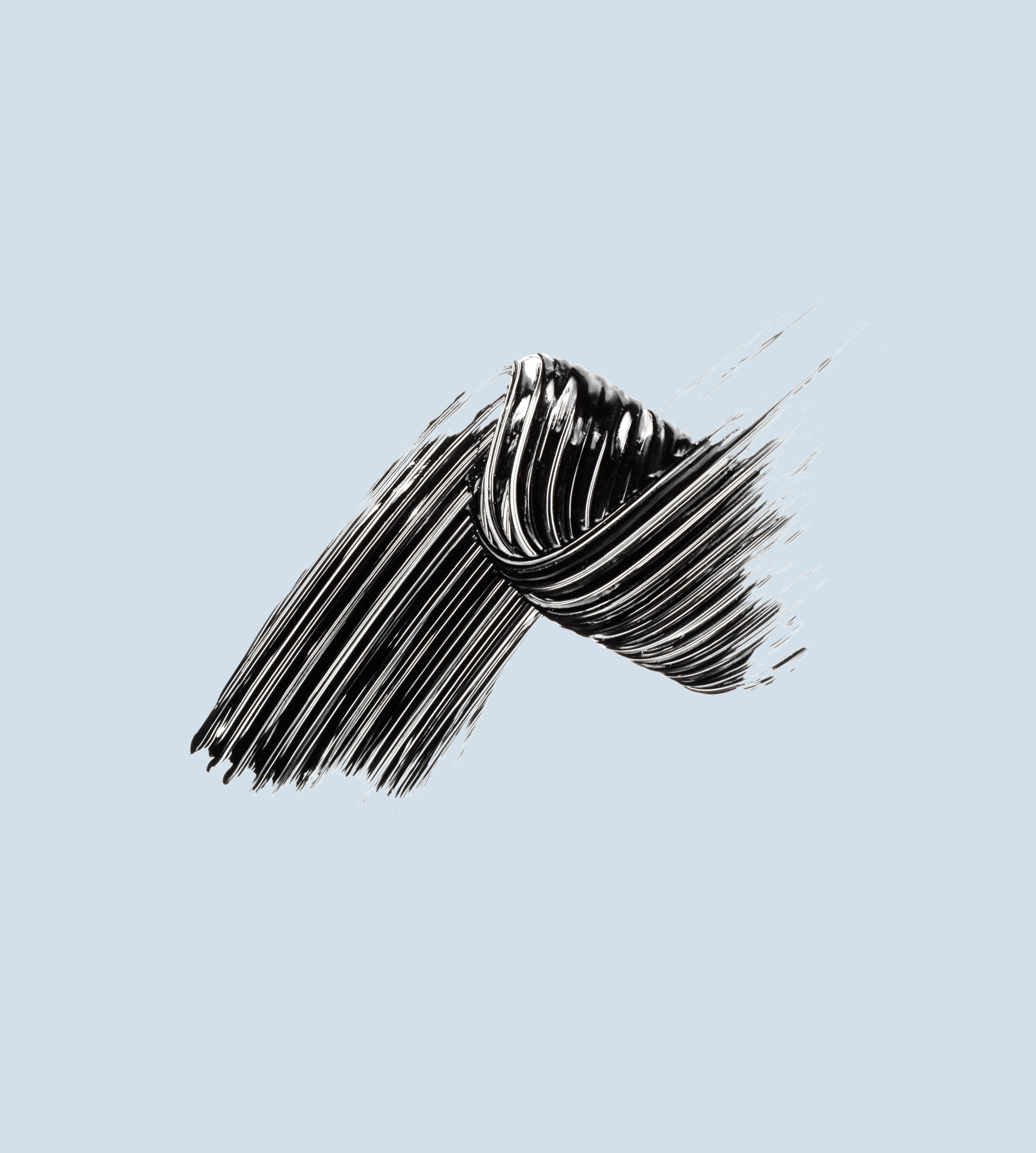 STRENGTH & LENGTH® Serum-Infused Mascara